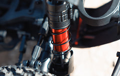 MOJAVE 4X4 4S BLX DESERT TRK WHITE/RED S/N AMBO24010167